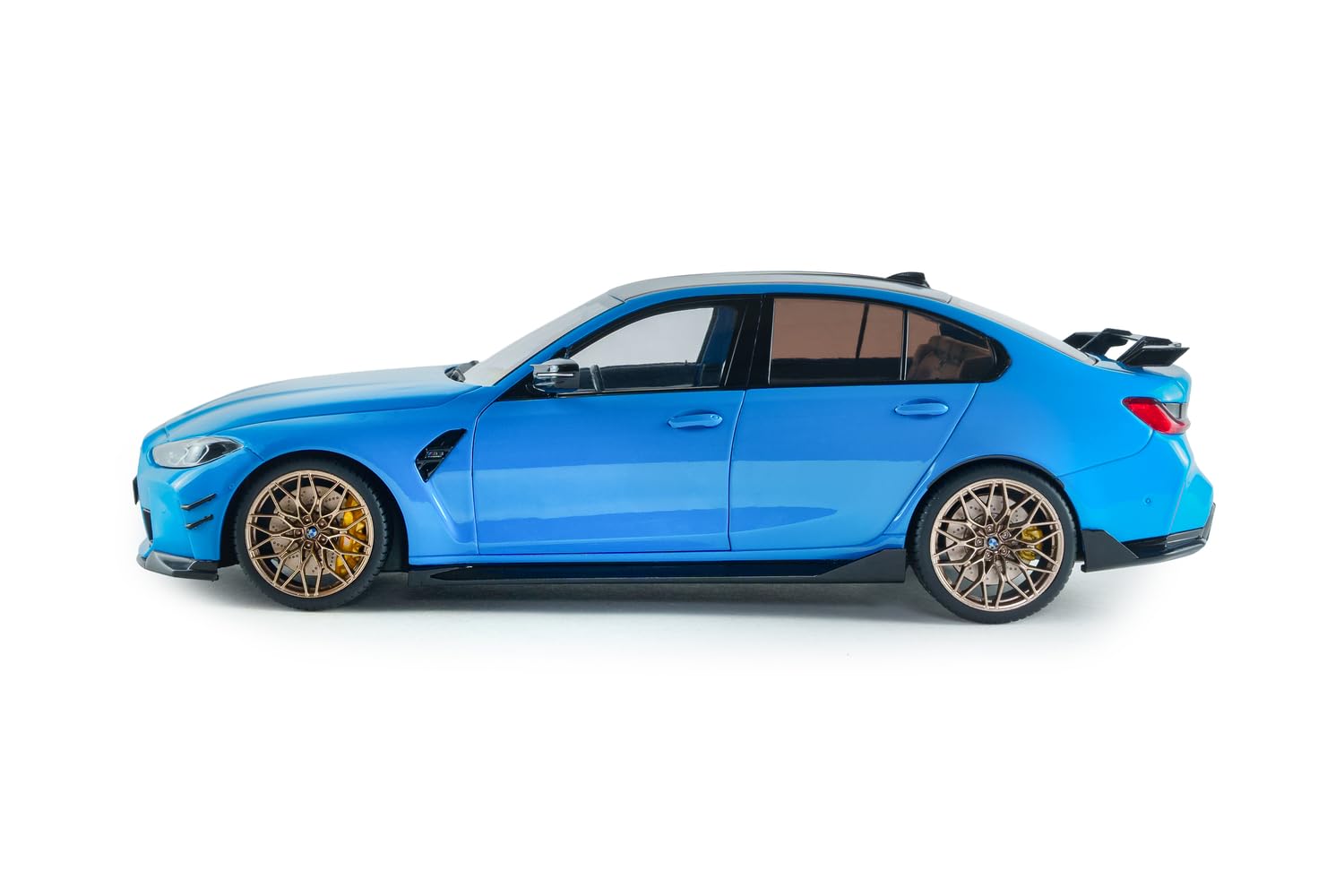 Solido BMW M3 G80 Performance Parts 2025 – Diecast – Coche Deportivo Moderno de Alto Rendimiento, Tuning en Miniatura, Color Azul, 1:18