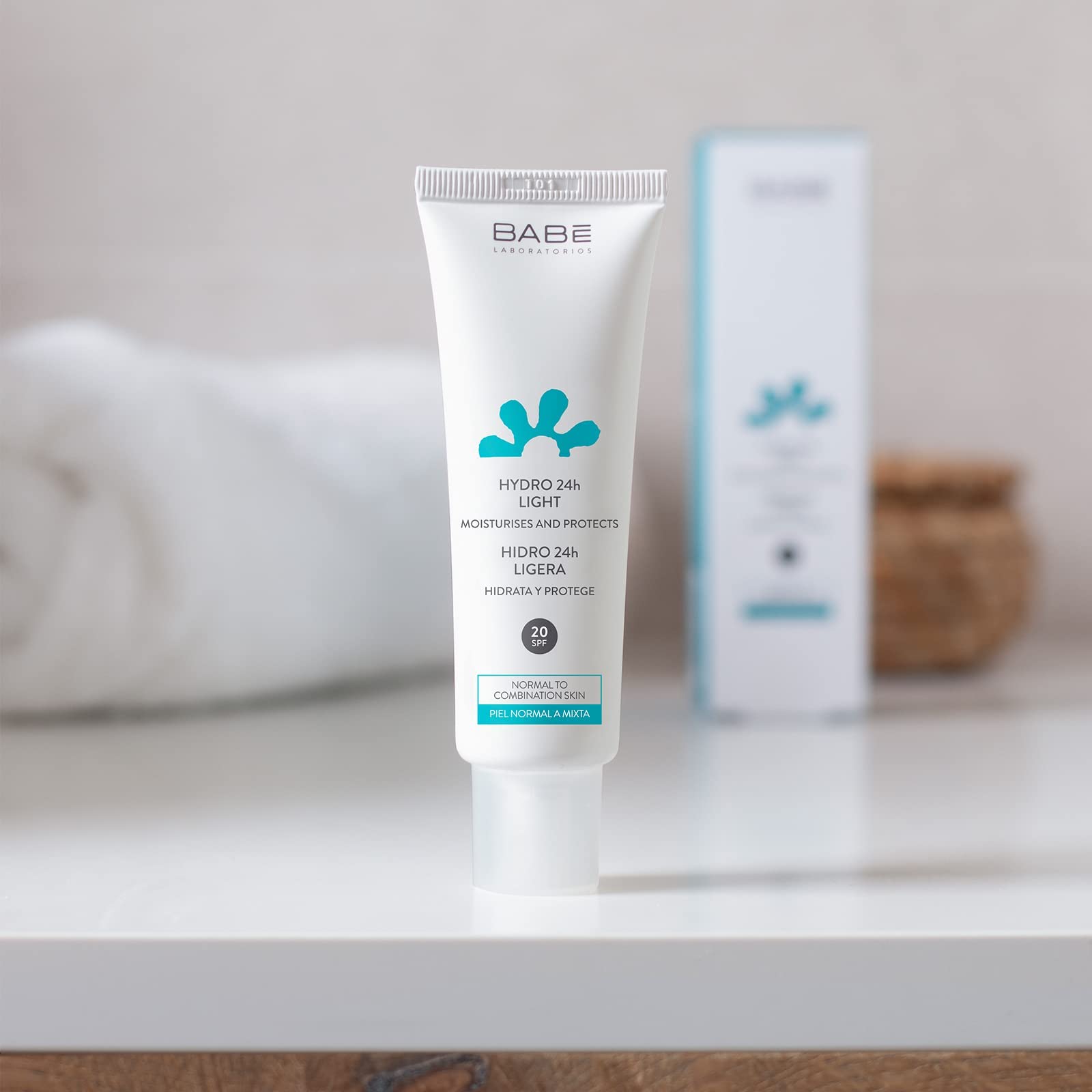 Babé Laboratories HYDRO 24h LIGHT SPF20 1 Paket (1 x 50 ml)