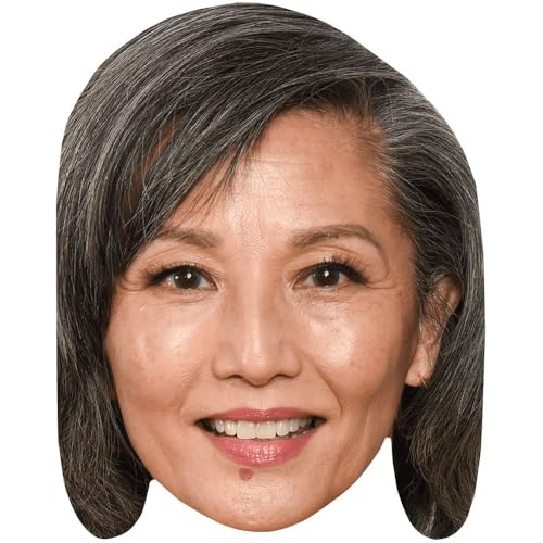 Tamlyn Tomita (Smile) Maske aus Karton für 8,97 EUR bei amazon.de Bild: Tamlyn Tomita (Smile) Maske aus Karton für 8,97 EUR bei amazon.de