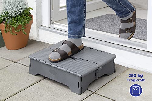 Maximex Klapp-Trittstufe, hochstabile Tritt-Stufe mit rutschhemmender Trittfläche bis 250kg, klappbarer Sicherheits-Tritt mit rutschfesten Standfüßen für Drinnen & Draußen