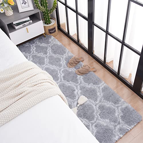 Chicrug Fluffy Geometric Runner Rug For Bedroom, 2X6 Feet Modern Shag Hallway Carpet Runner Floor Rug, Plush Moroccan Runner Rug For Family Kids Girls Nursery Bedside Room Decor, Grey And White #TOP2