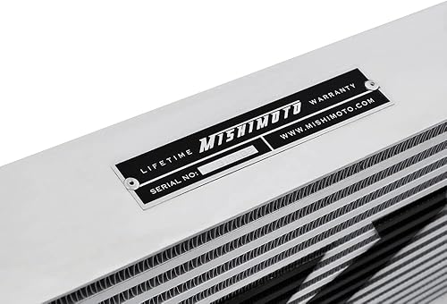 Miniatura 4 de Mishimoto MMINT-UR Performance Intercooler R-Line, ajuste universal con 4 puntos de montaje roscados