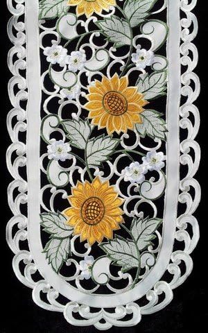 H8710-E Sunflower Oblong Table Cloth44; 52 x 71 in.