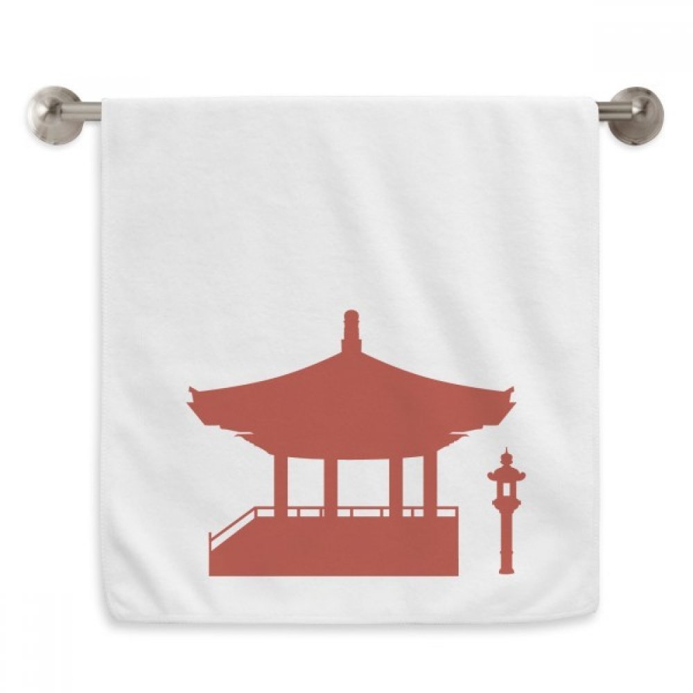 Serviette de toilette blanche motif pavillon chinois 13x29" finition haut de gamme