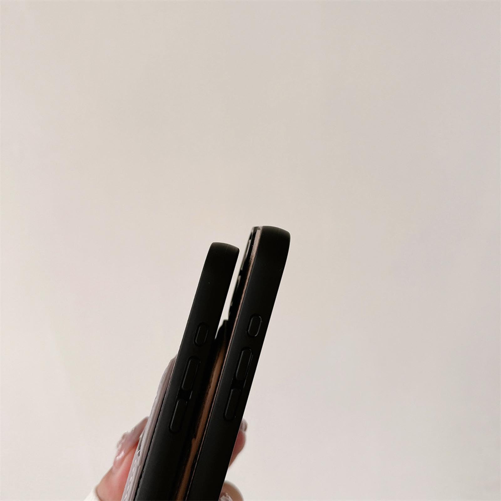 Custodia protettiva in pelle con cordino a tracolla per iPhone 13, con scomparti per carte di credito (per iPhone 13/cachi)