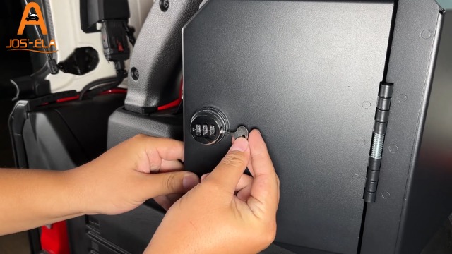 Amazon.com: JOSHELA for 2024+ Jeep JLU Left Side Trunk Safe Box