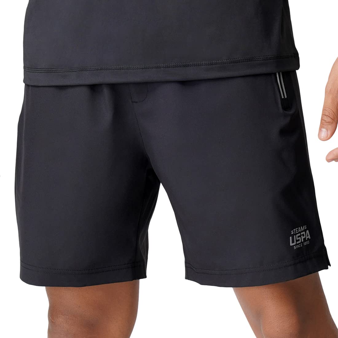 Men Mesh Yoke Zipper Pocket I717 Shorts - Pack of 1
