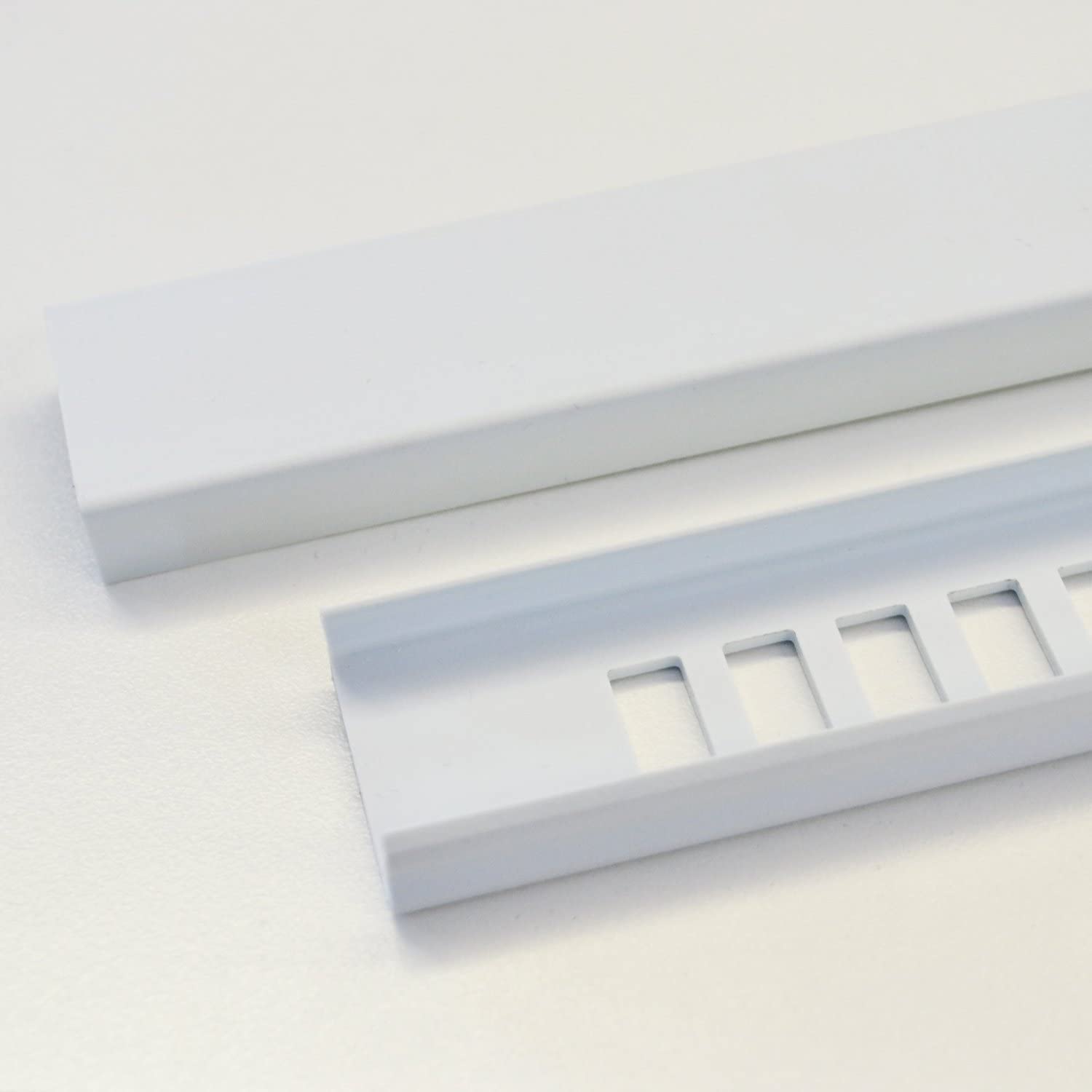 Amazon.co.jp: 壁美人 配線モール1m 白 CC1MW: DIY・工具・ガーデン