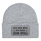 Tassenbrennerei Pferde Beanie Wollmütze mit Spruch: Aus dem Weg! Ich muss zum Stall - Strickmütze lustig als Geschenk für Freund, Mann, Pferdebesitzer - Pferdegeschenke (Grau)