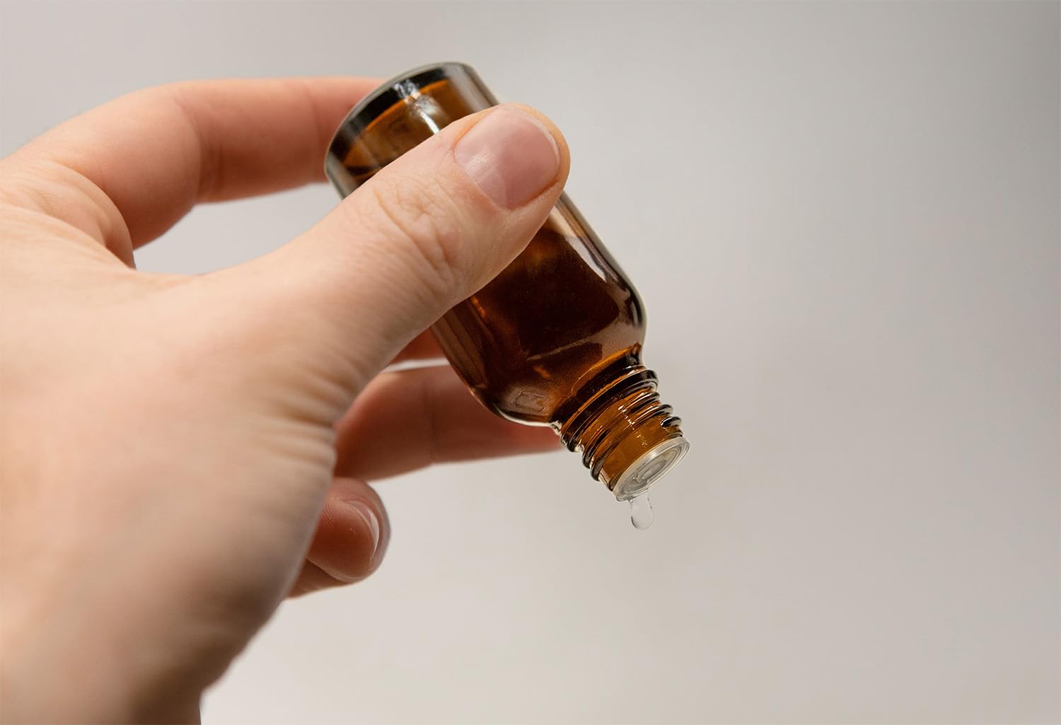 Oputec 143 flaconi contagocce in vetro da 30 ml – Confezione grande – Bottiglie da farmacista marrone con gocciolatore – Piccole bottiglie di vetro con tappo a vite