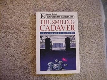 Paperback The Smiling Cadaver (LIN) [Large Print] Book
