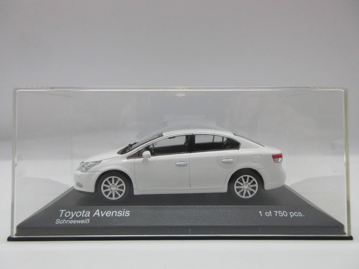 Amazon | 1/43 ミニチャンプス ミニカー AVENSIS ミニカー 3代目
