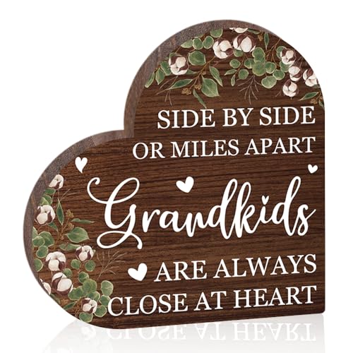 Thank You Gift For Grandma From Grandchildren - Grandkids Are Always Close At Heart - 5"Wooden Heart Sign Tabletop Decoration For Home Office -Birthday Mothers Day Gifts For Grandmother -A13