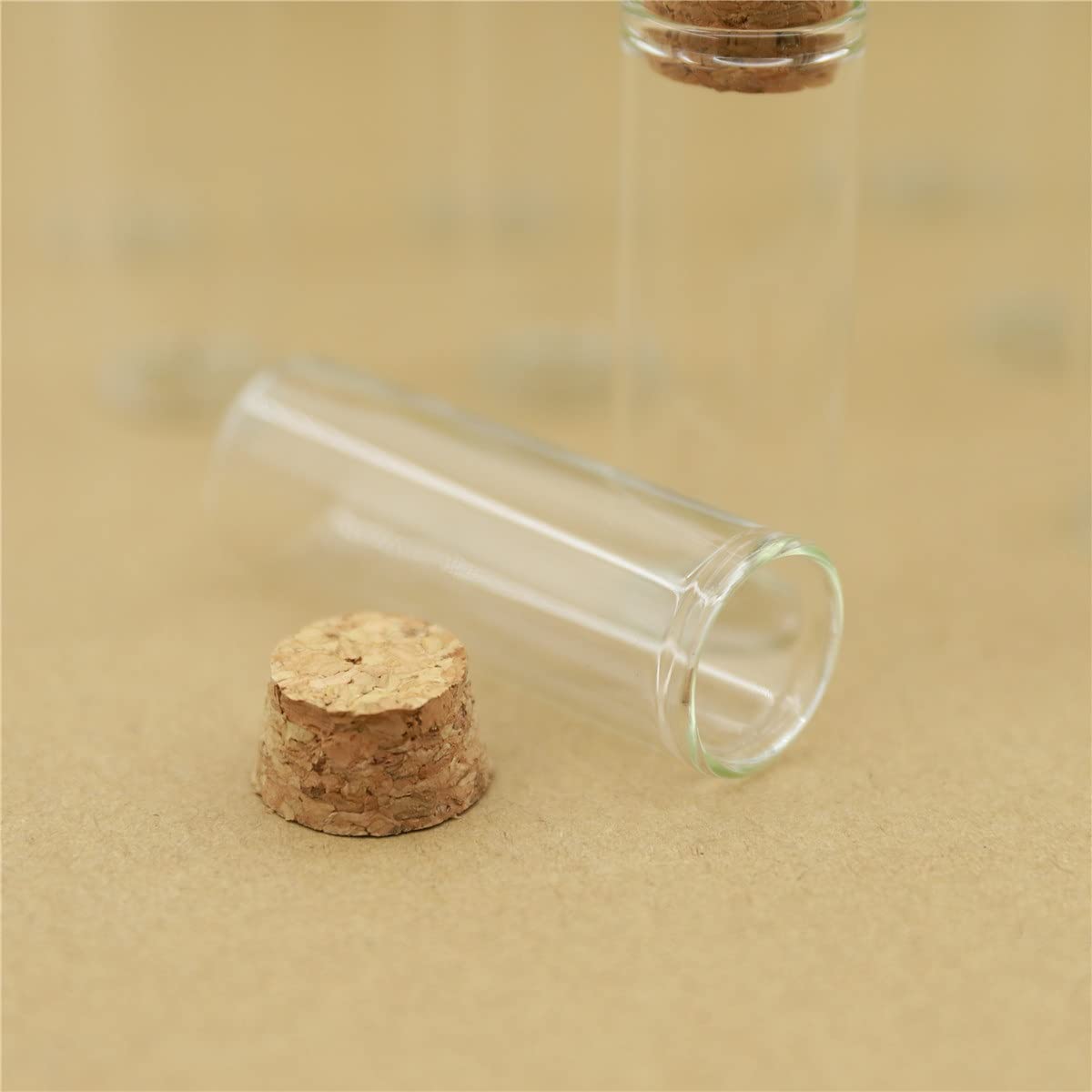 Plastikowe probówki 50 szt./partia szklana butelka 22 * 60 mm 12 ml probówka korek korek mini butelki na przyprawy pojemnik małe słoiki DIY fiolki małe butelki szklane plastikowe probówki z pokrywkami