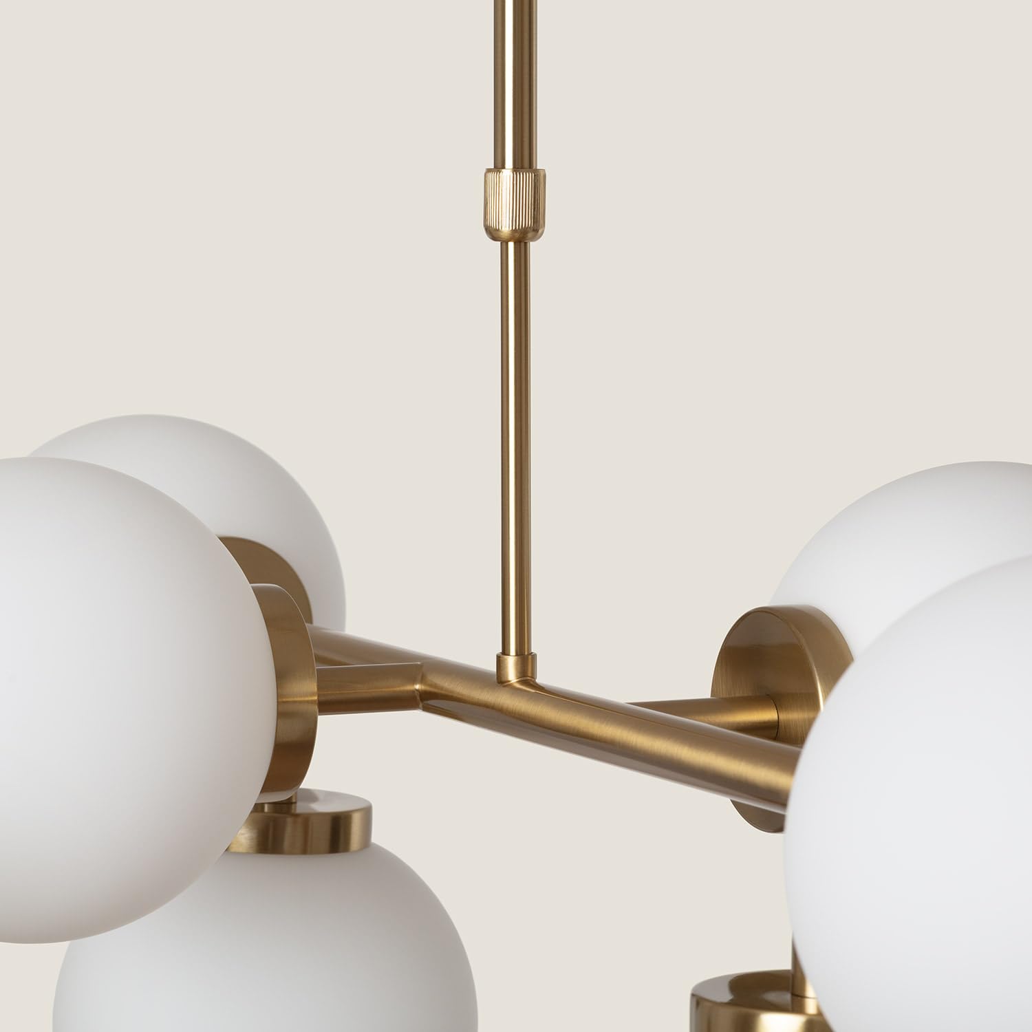 LEDKIA LIGHTING - Lampada a Sospensione Metallo e Vetro Lautrec | Design Moderno ed Elegante | Regolabile in Altezza | 6 Paralumi Sferici | Lampadina E27, Oro