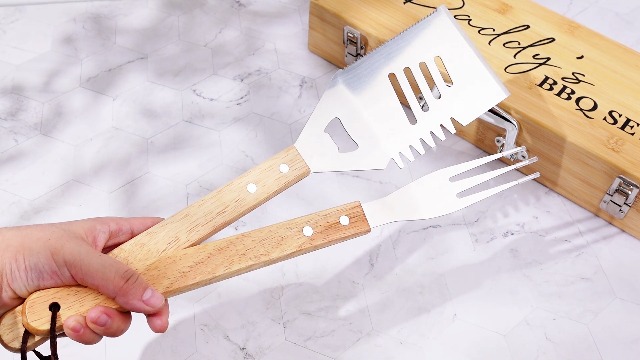 Set de herramientas para parrilla 4 piezas acero y madera miniatura 7