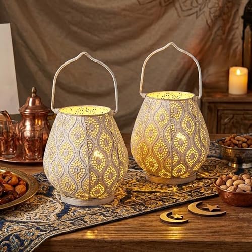 TRIROCKS Lot de 2 Lampes Décoratives Marocaines 26 cm H Lampe sans Fil à Piles Lampes de Table en Métal avec Ampoule Guirlande Lumineuse pour Jardin Fête...