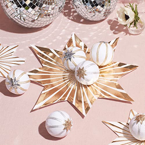 Meri Meri Disposable Gold Paper Plates (Pack of 8), Gold Plates for Party, NYE, or Graduation, Thick & Sturdy, Disposable - Thumbnail 3