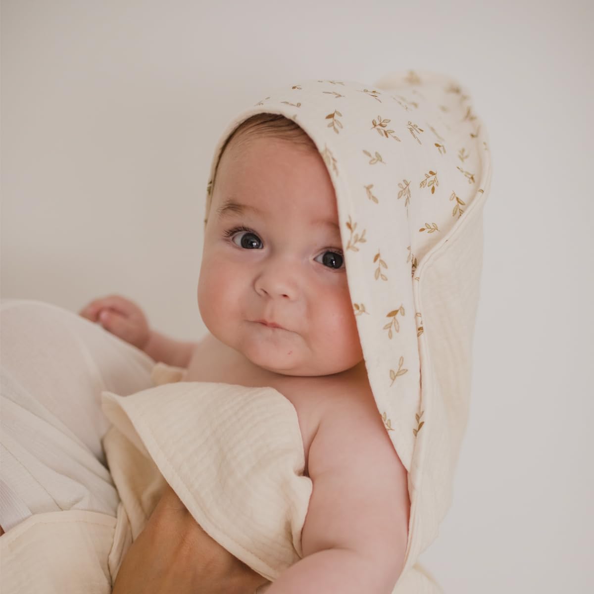 MIMUSELINA Asciugamano per Bambini - Mantella da Bagno in Mussola Doppio Strato 100% Cotone e Assorbente - Asciugatura Rapida - Extra Large (1x1m) con Collo Elastico e Cappuccio (Ecru)