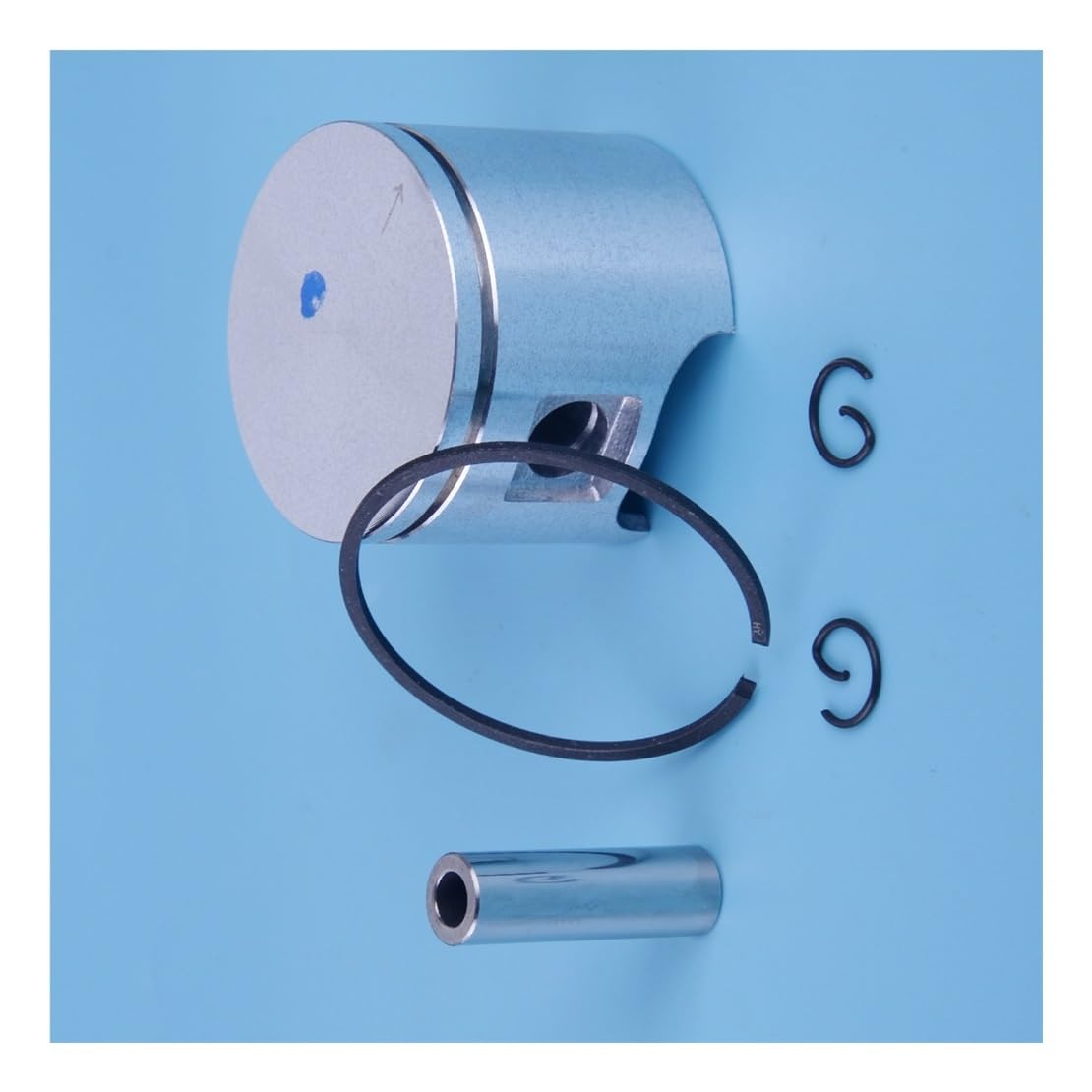 Kit de piston 46 mm pour entretenir votre tronçonneuse 55 avant la saison de coupe