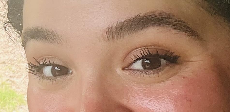 Well People Expressionist Brow Gel, Conditioning Gel For Thickening & Filling In Brows, Creates Fuller-looking Brows, Vegan & Cruelty-free, Brown