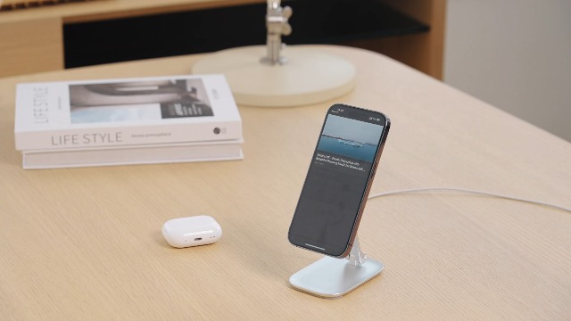 Amazon.co.jp: 【スタンドのみ・新型25W充電器対応できない】 MagSafe