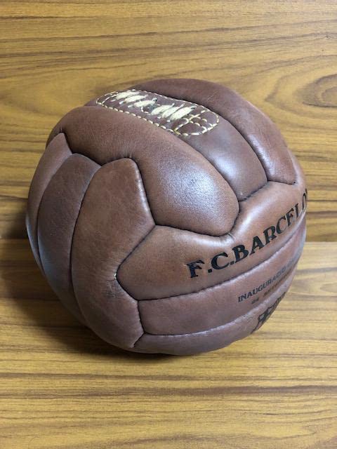 FCバルセロナ オフィシャル クラシックボール 復刻版（大） 5号球 Amazon.co.jp: FCバルセロナ オフィシャル クラシックボール