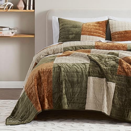 Image of Wonderful 3-Piece Velvet Patchwork Quilt Set, Queen Striped Channel Stitch Green Quilt,Pet-Friendly,Soft Lightweight Comforter Versatile as Quilt /Bedspread for Adults Teens Kids Bedroom,94 inchx94 inch