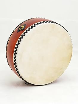 平胴太鼓(集成胴）直径30cm（1尺） Amazon.co.jp: 平胴太鼓集成胴直径30cm1尺バチ付 楽器 太鼓 学習