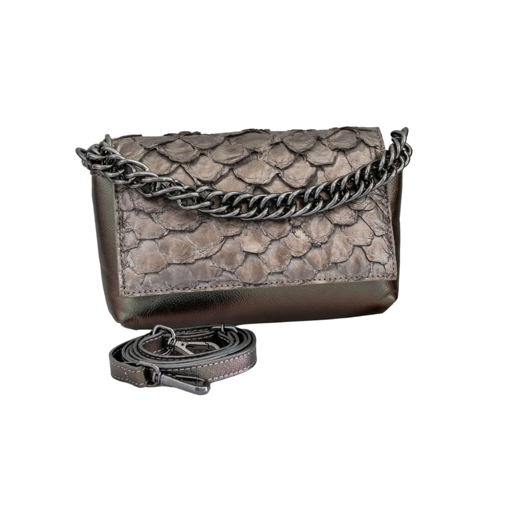 Bolsa Luna em Couro Legítimo de Pirarucu Sustentável, Alça Intercambiável, Tamanho Único – Marca Sool em promoção! Veja a oferta e mais achadinhos de Bolsas 2 Hoje é o melhor dia para comprar Bolsa Luna em Couro Legítimo de Pirarucu Sustentável, Alça Intercambiável, Tamanho Único – Marca Sool com aquele preço maroto! Promoção! Aproveite a oferta! 2