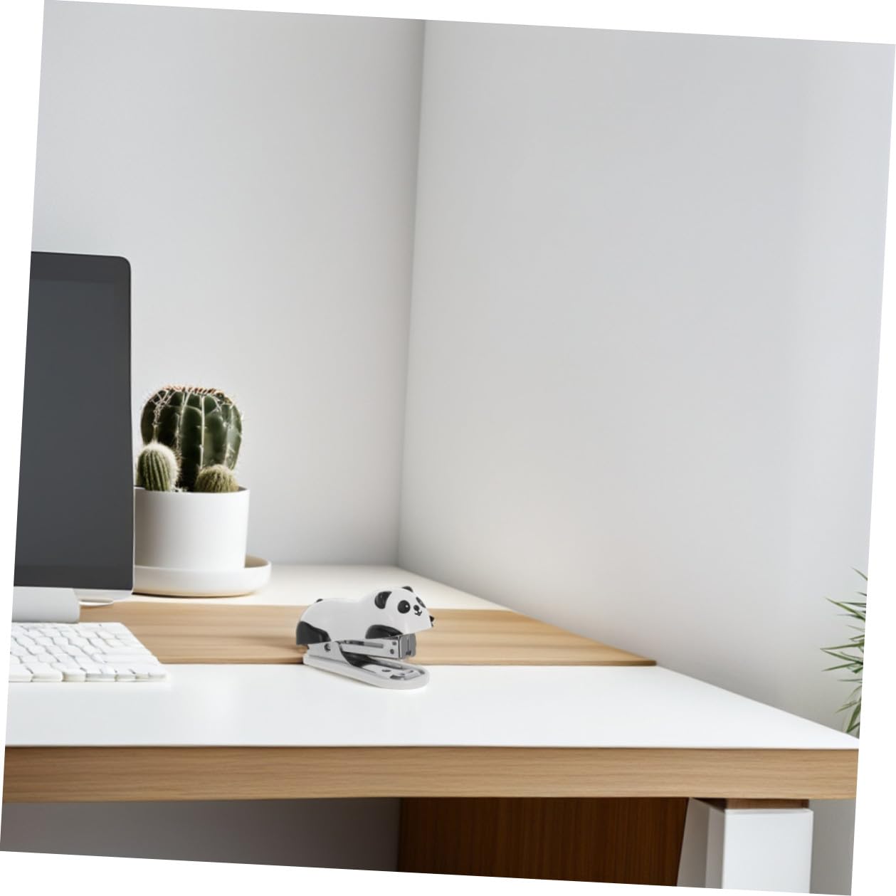 15 Pezzi Mini Cucitrice da Tavolo Forma Panda Spillatrice Portatile Piccola per Ufficio Scuola e Casa Design Carino e Funzionale per Scrivania