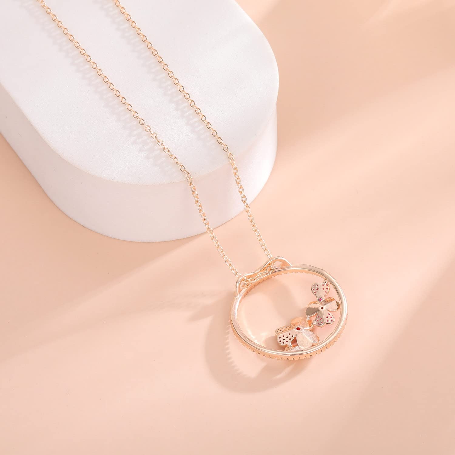 Collane Fiore Rotondo intarsiato in zirconi in zirconi della Collana del Pendente delle Donne del Ciondolo di Banchetto della Collana Elegante della Collana di Modo Squisito Collana da Donna