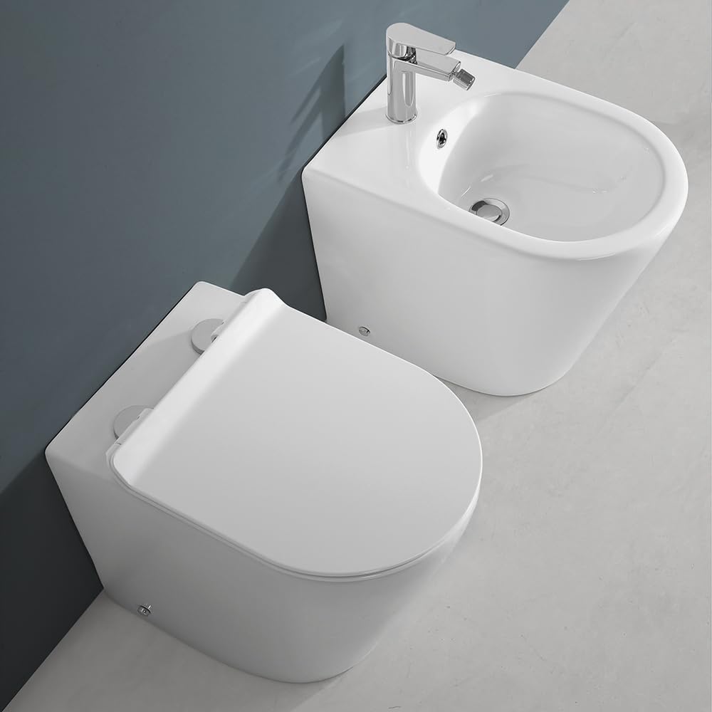 Coppia Sanitari Filomuro Serie Ukra WC E Bidet In Ceramica Bianco Tecnologia Rimless Per Igiene Totale Completi Di Copriwc Soft-Close