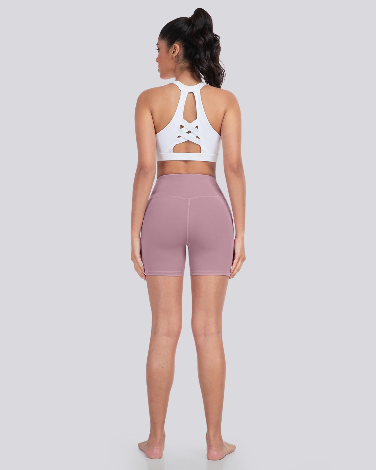 LZYVOO Pantalones cortos de elastano para mujer con bolsillos, pantalones cortos de cintura alta para yoga y entrenamiento, Paquete de 5: negro, gris oscuro, verde azulado, azul, rosa, M