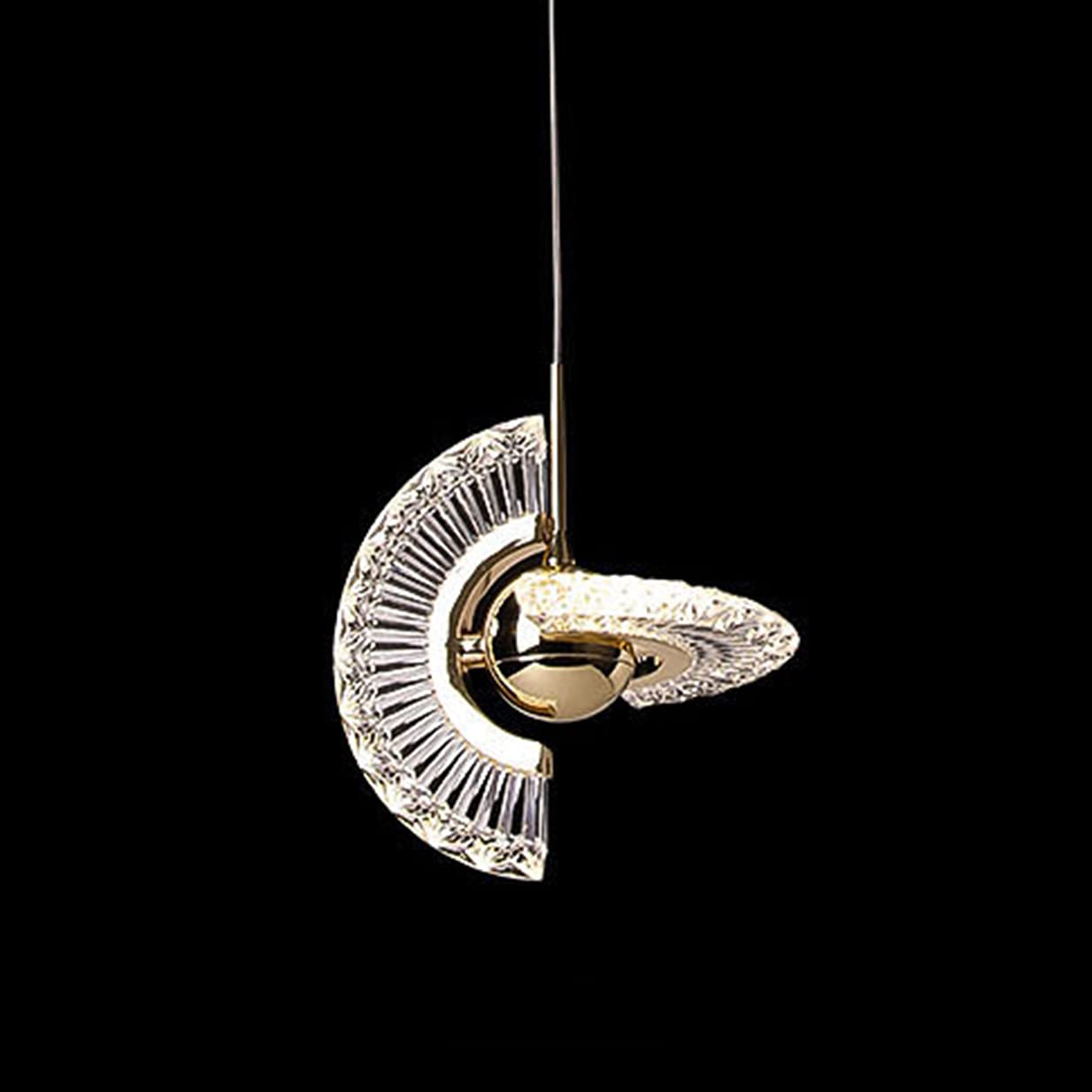 Ventilateur de plafond en or et acrylique LED chic pour un salon moderne