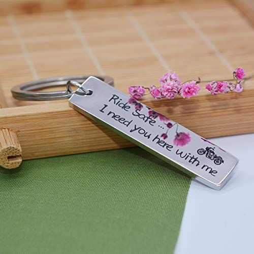 Safe Trip Rectangle Key Chain for Trucker New Driver Graduation Keychain Teenage Gift4