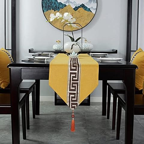 Camino de Mesa Amarillo a Prueba de Polvo Cover