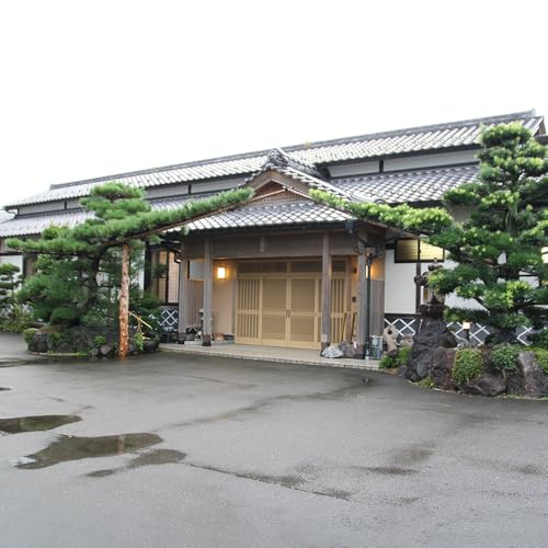 美濃・山県 会席 地酒飲み比べ付き3名様 お食事券[No.181]/ チケット 懐石料理 岐阜県