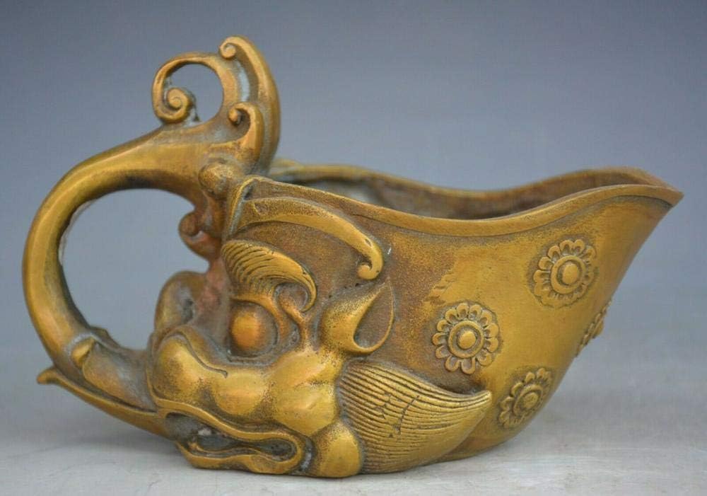 Verre à vin en laiton et statue Fengshui pour sublimer votre salon
