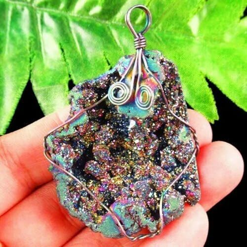 Colgante de geoda de Cuarzo druzy de ágata cristalina de Titanio arcoíris con Envoltura Natural