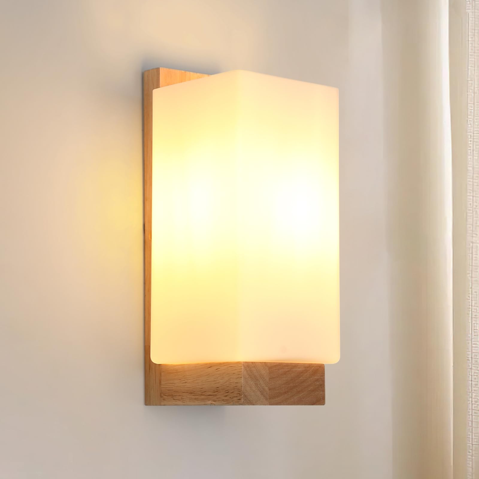 Wandlamp Casale met glazen kap