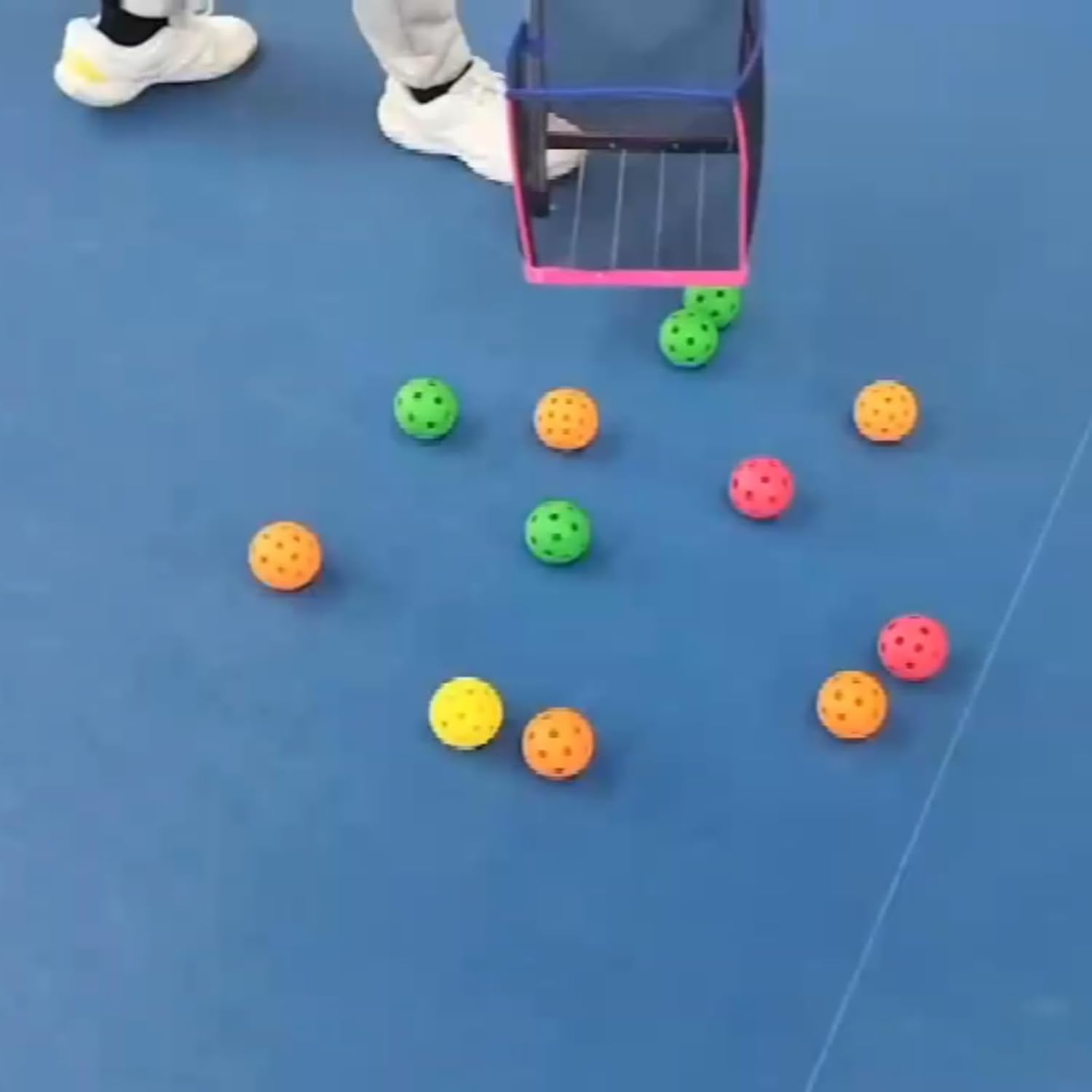 Pickleball Ball Retriever, 40+ Balls Capacity Hopper Holder with Telescopic Stainless Steel Handle, Foldable Portable Ball Collector for Court Training, No Bending Quick Pickup Tool