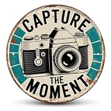 Camera tin sign, Vintage Photography metal sign Capture The Moment Print Aesthetic Room Decoration for Home Bedroom Bar Cafe Garden and Outdoor Round Wall Decor (8 inch)
