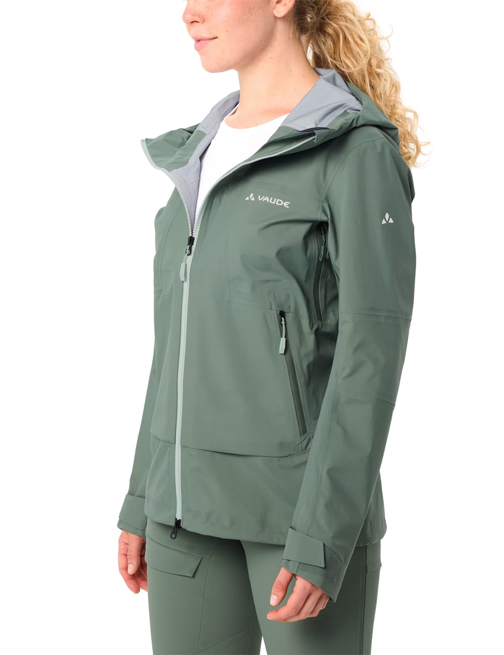 VAUDE Hardshelljacke für Alpinisten, klettergurt- und rucksackkompatibel