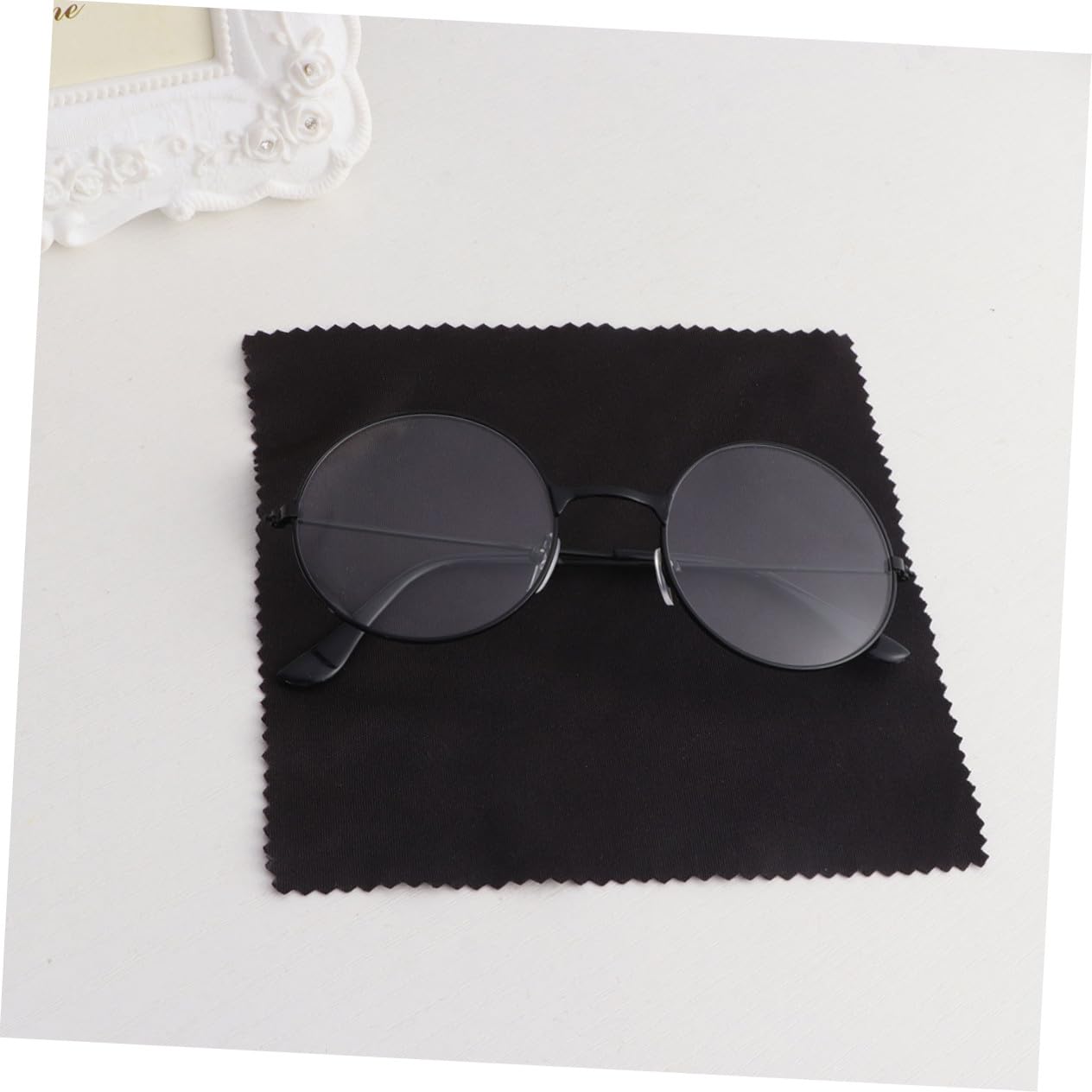Paños de Limpieza para Gafas y Pantallas, Microfibra Doble Cara, Negro, 100 Unidades, Reutilizables Secado Rápido, para Uso Diario en Limpieza de Lentes y Dispositivos Electrónicos