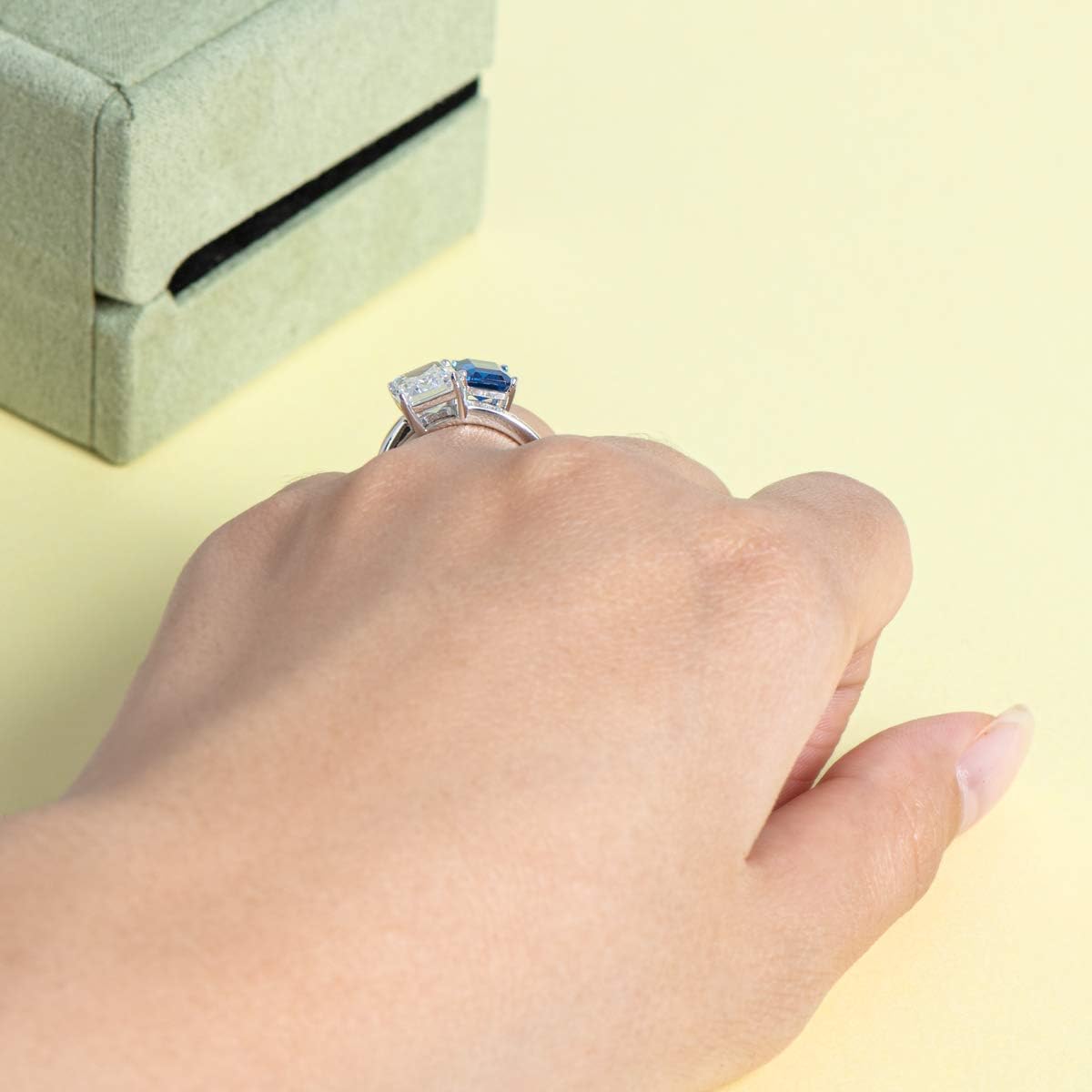 AINUOSHI Emerald Cut 4 Carat Cubic Zirconia Blue CZ Double Twisted 925 Sterling Sliver Wedding Engagement Ring Sizes 5 to 8