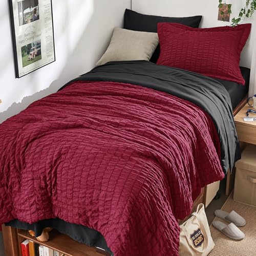 Image of HYMOKEGE Red & Black Twin XL Comforter Set Seersucker 5 Pieces, All Season Luxury Bed in a Bag for Bedroom, Bedding Set with Comforter, Sheets, Pillowcase & Sham