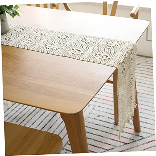 Chemin de table rustique pour transformer une table banale en décor de mariage - 7