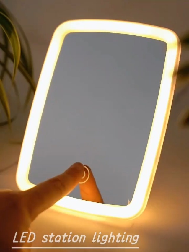 Espejo de maquillaje portátil con luces y pantalla táctil miniatura 7
