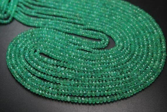 Émeraude de Colombie naturelle en fil de 38cm pour haute joaillerie